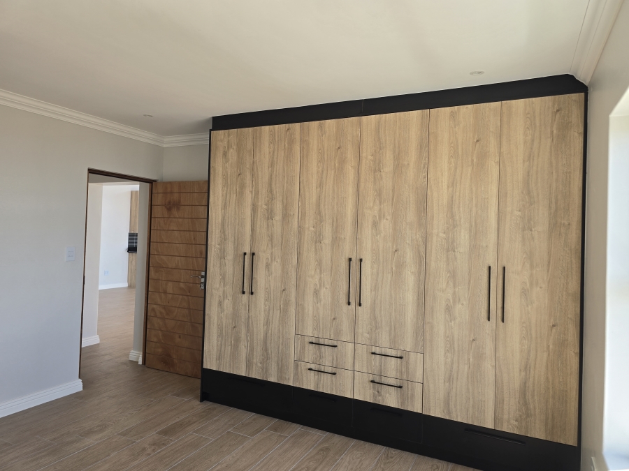 3 Bedroom Property for Sale in St Helena Views Western Cape